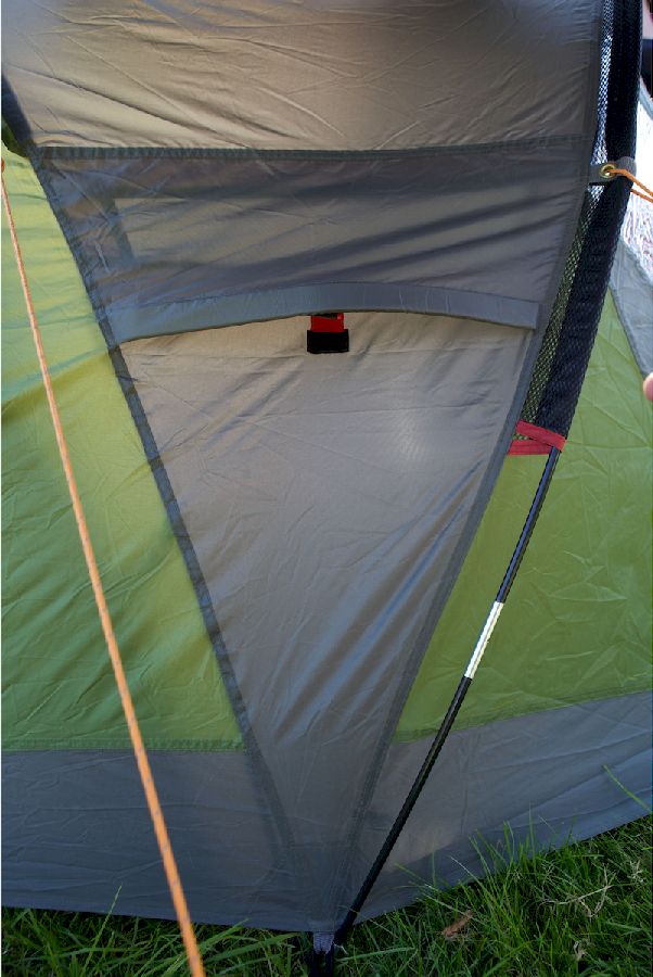 Coleman Darwin 4 plus koepeltent materiaal