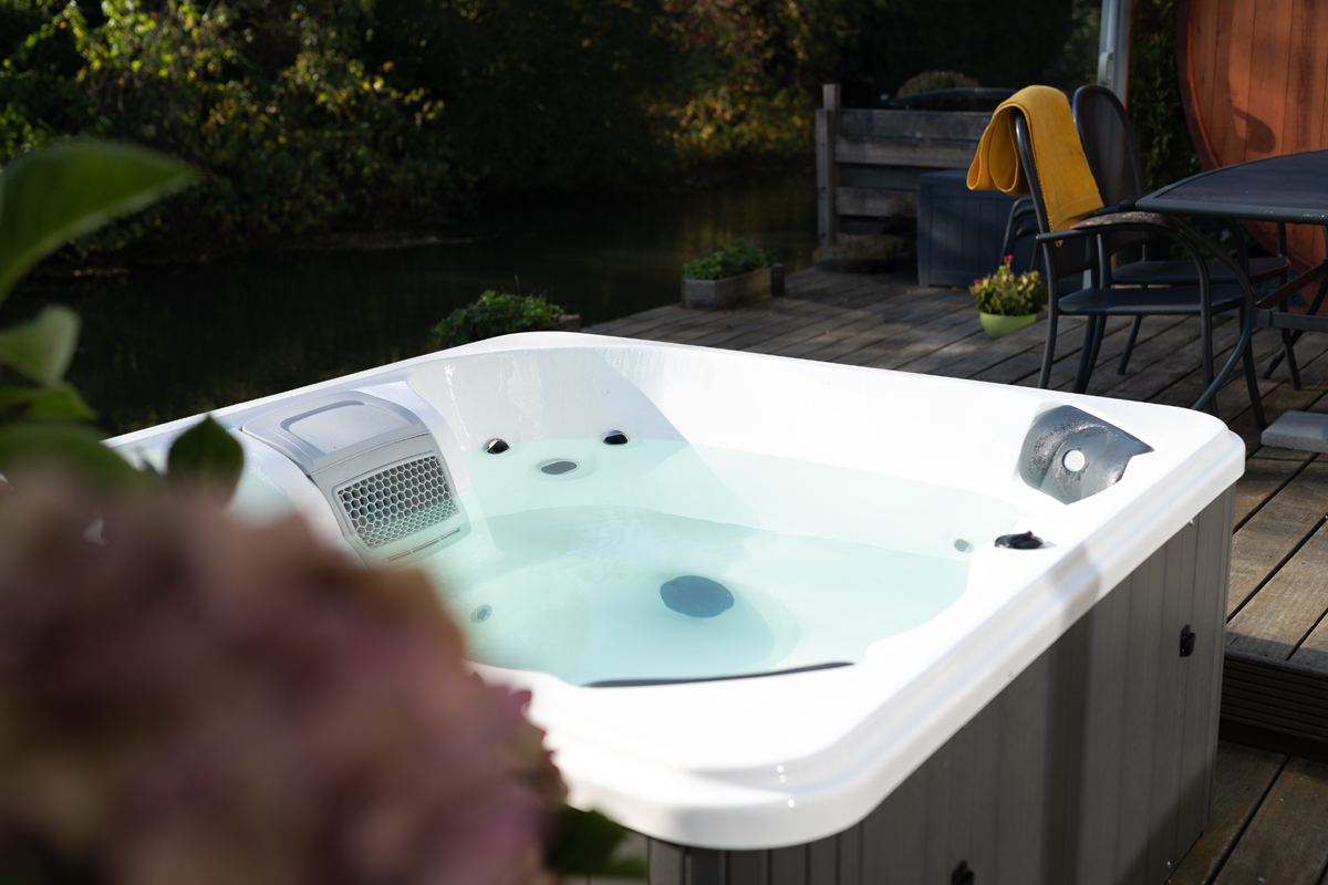 W'eau Professionele spa - 4 persoons
open