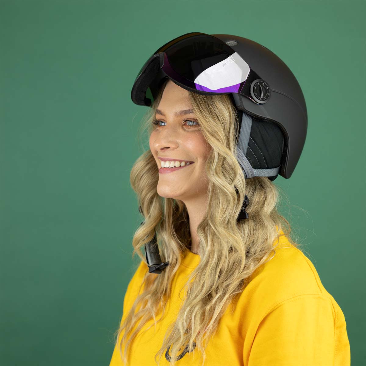Sinner Titan Visor skihelm - Matte Black - Blauwe lens