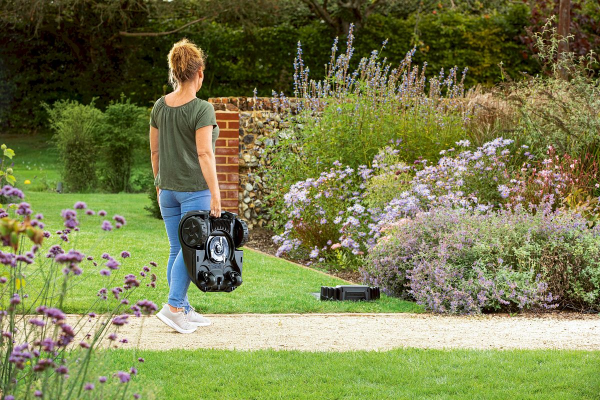 Bosch Indego XS 300 robotmaaier verplaatsen