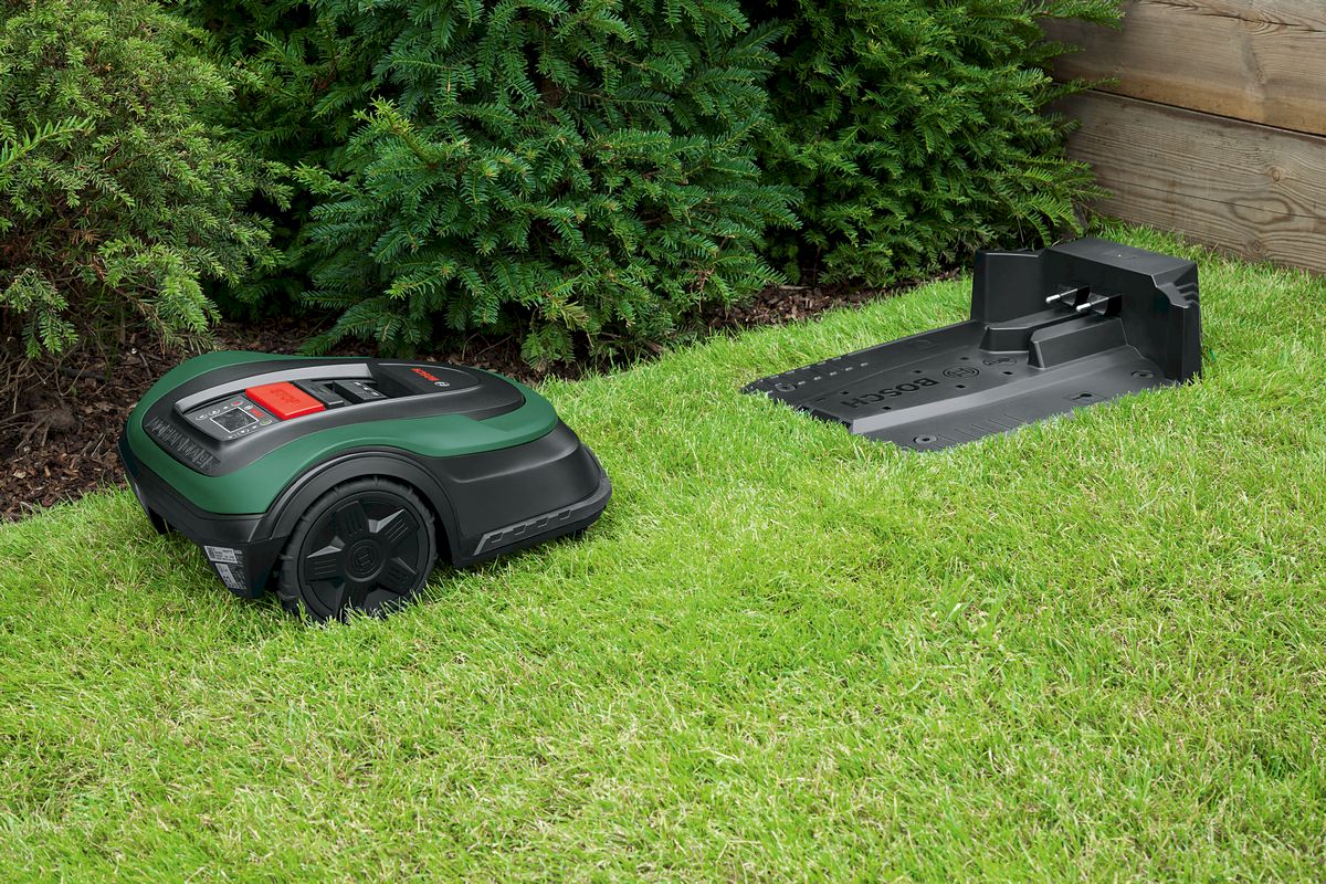 Bosch Indego S+ 500 robotmaaier naar laadstation