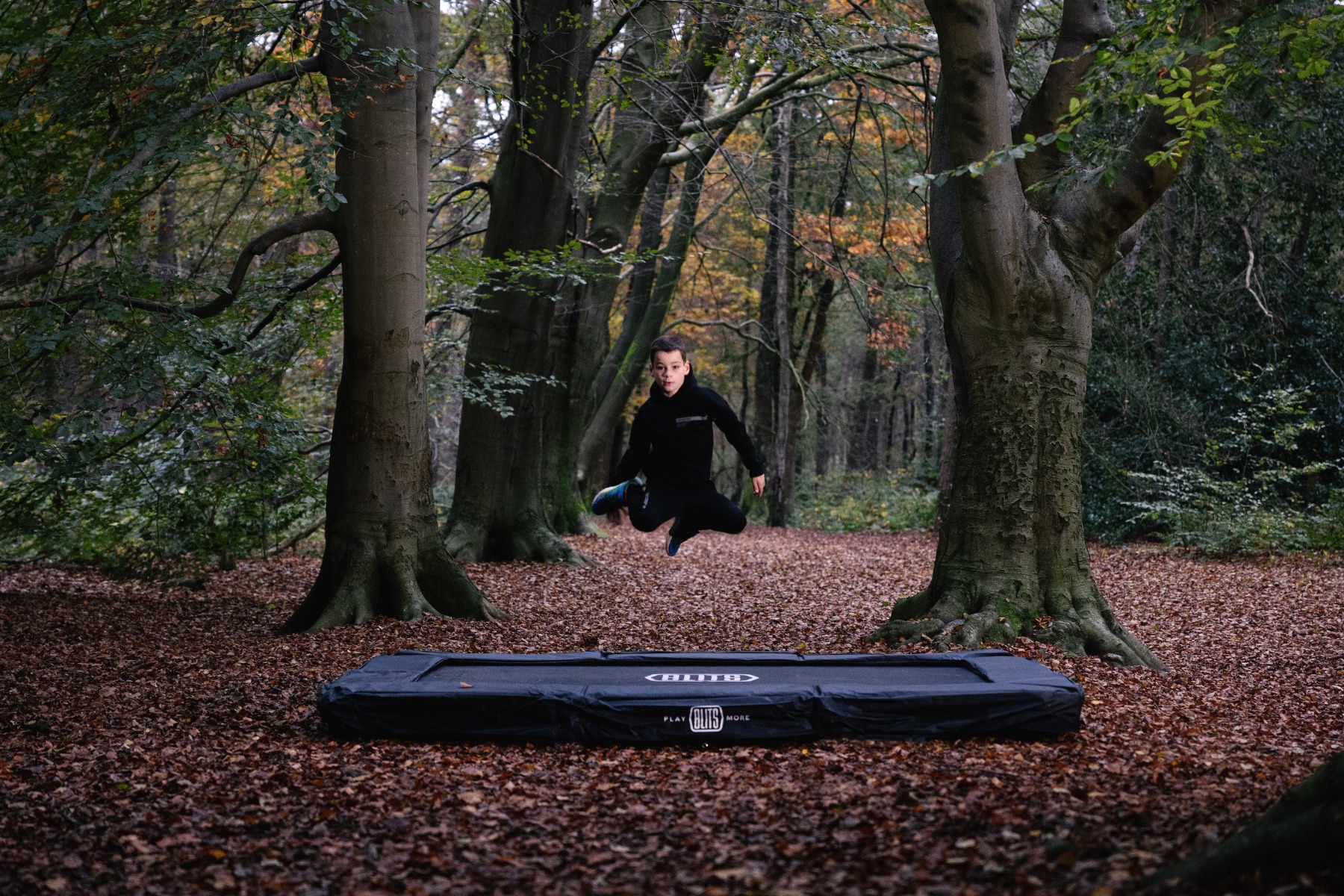 BLITS Urban Sports inground trampoline - 366 x 244 cm - Zwart