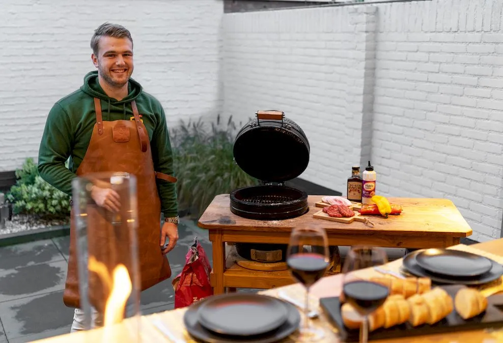 Barbecue hamburgers bakken