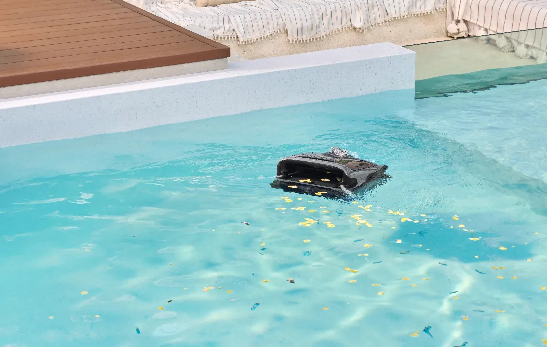 Beatbot-Sora-P7-wateroppervlak