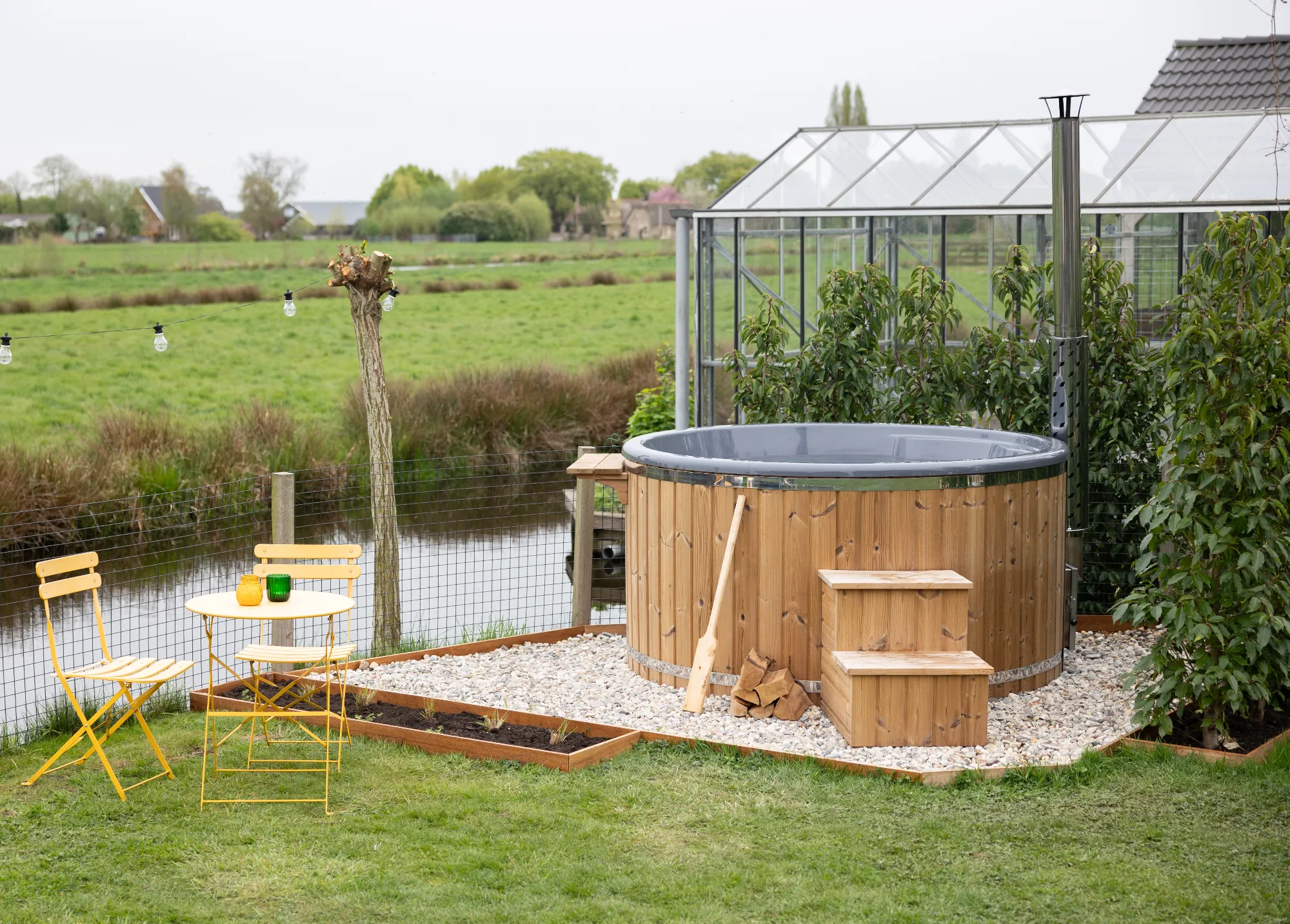 Hottub bf aankondiging