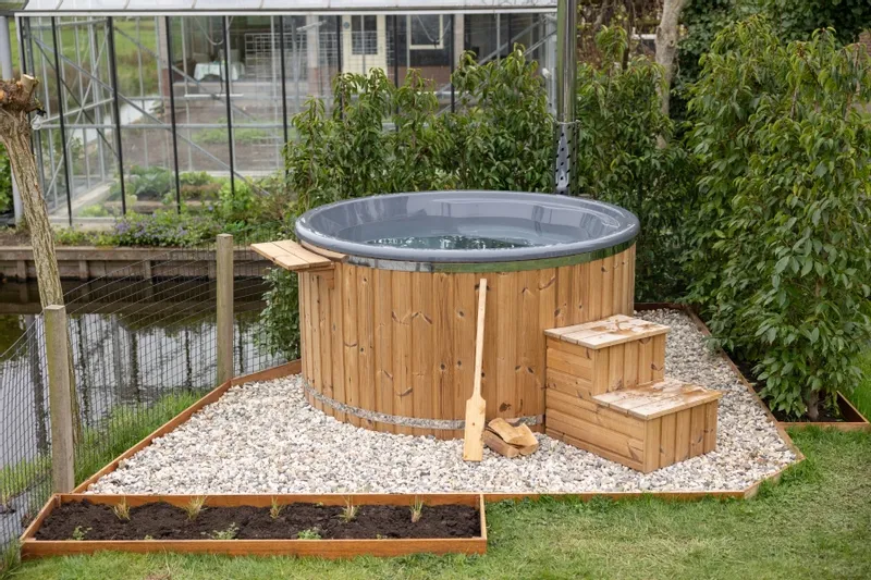 Hottub met niemand