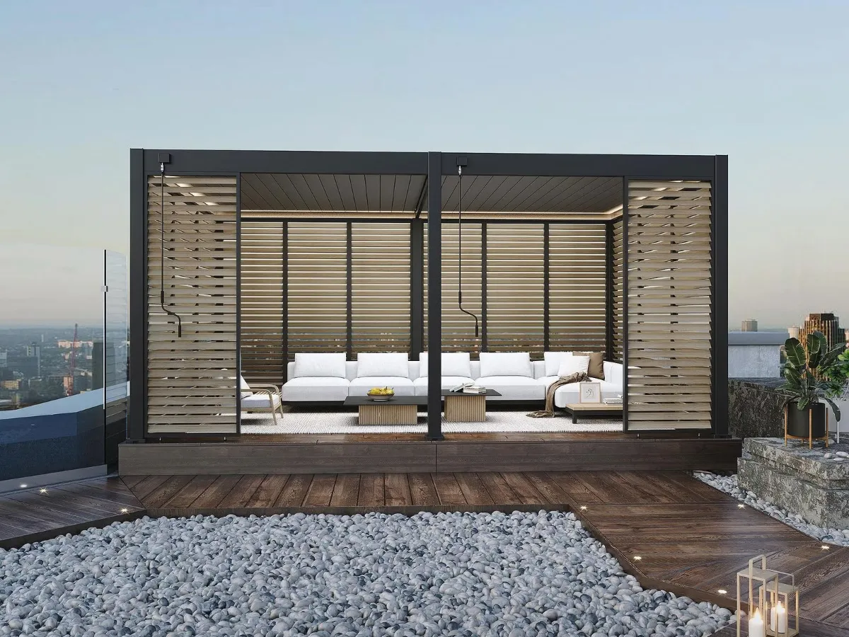 Lamellen overkapping met houtlook schutters