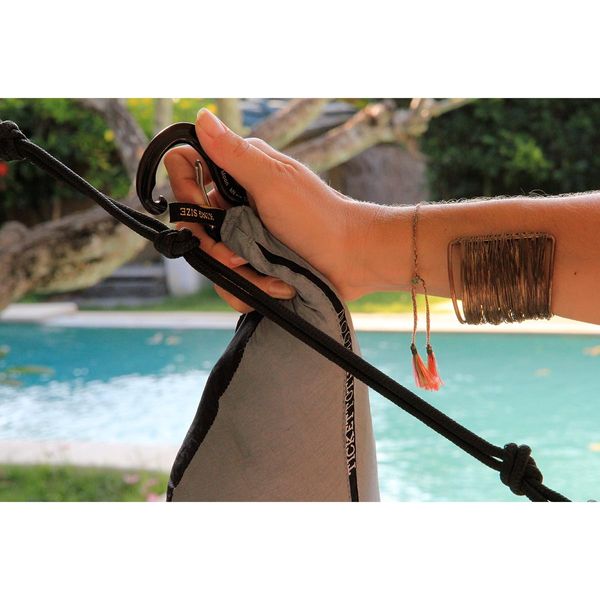 Ticket to the Moon karabijnhaak