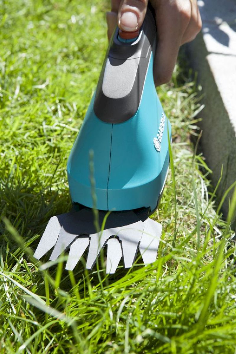 Gardena Accucut Li accu grasschaar close up