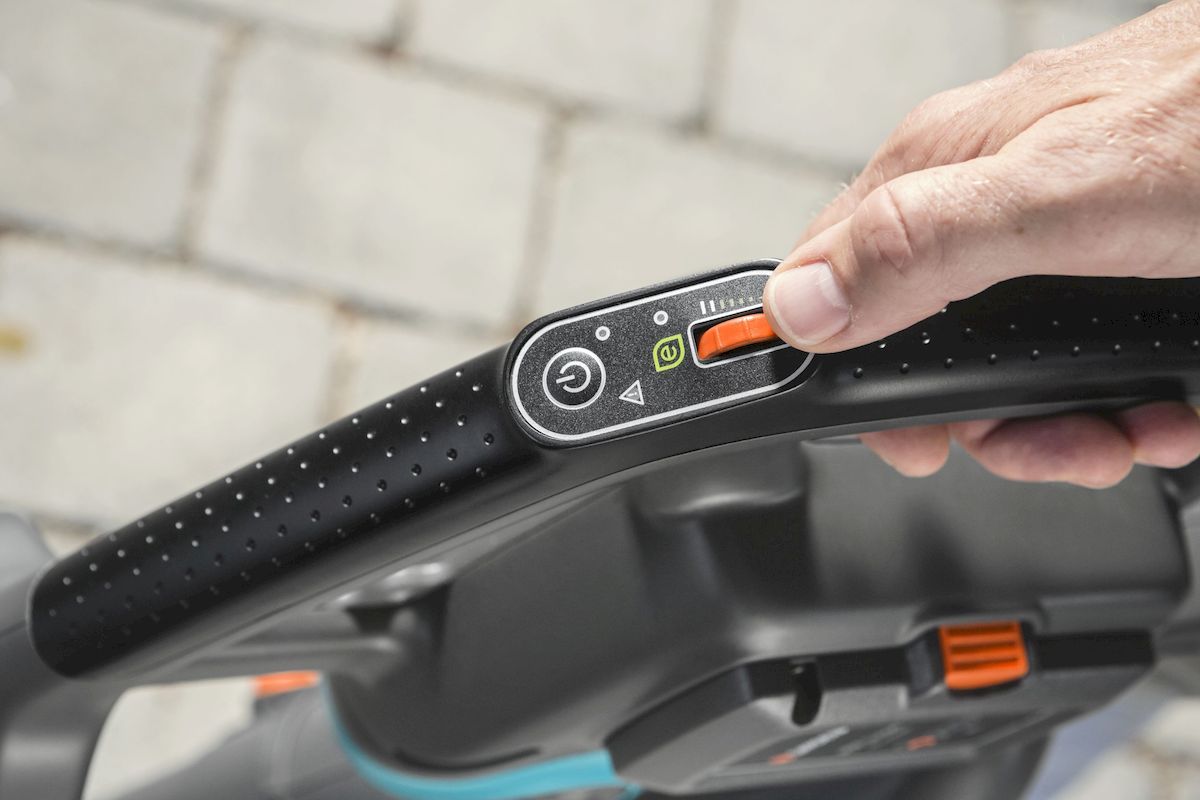 Gardena PowerJet 40-Li accu bladblazer bedieningspaneel