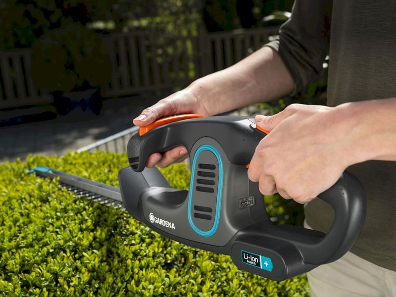 Gardena EasyCut Li-14/40 accu heggenschaar ergonomische handgreep