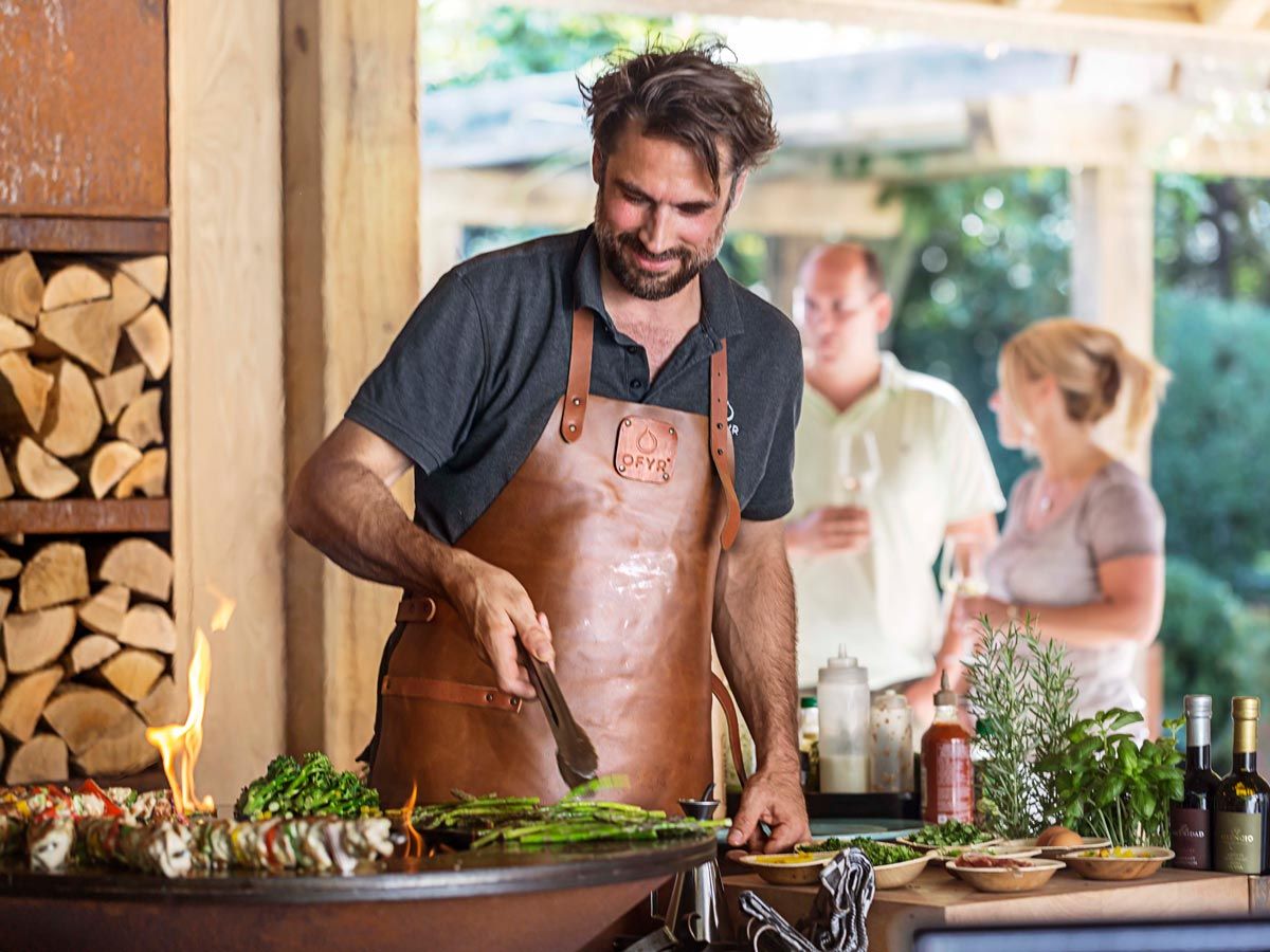 OFYR Island Black 100 Pro Teak Wood