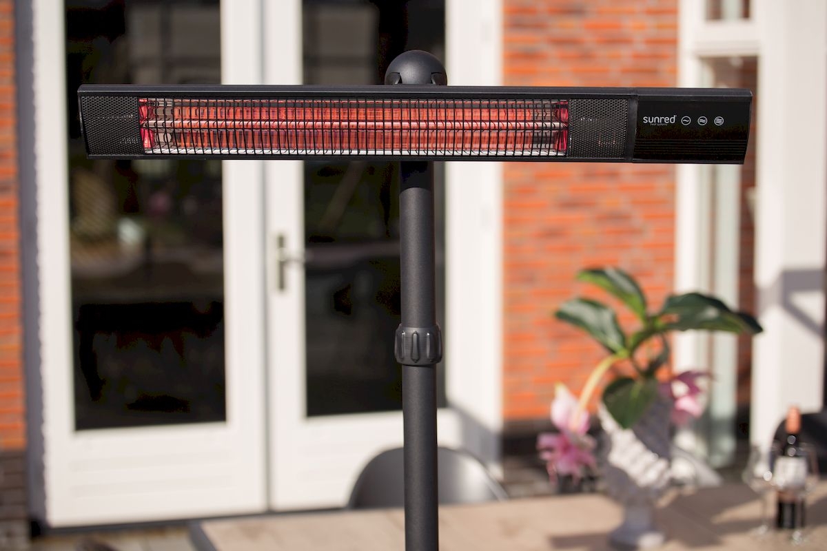 Sunred Heater Dark Standing 2500 terrasverwarmer - closeup
