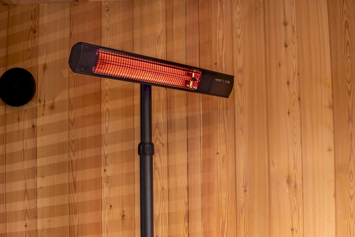 Sunred Heater Dark Standing 2500 terrasverwarmer - closeup