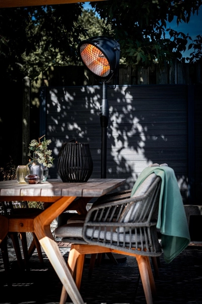 Sunred Heater Indus Standing 2100 terrasverwarmer - sfeer