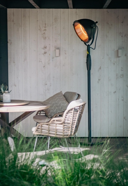 Sunred Heater Indus Standing 2100 terrasverwarmer - sfeer
