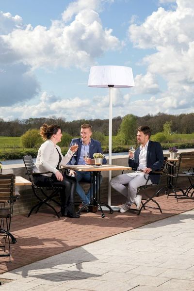 Sunred Heater Artix Standing White 2100 terrasverwarmer gezelligheid