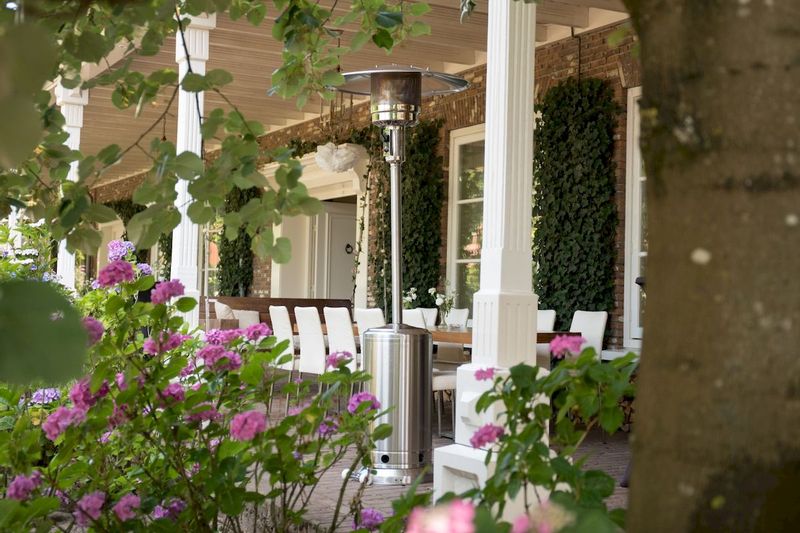 Sunred Sargas Gas Heater Stainless Steel 14.000 terrasverwarmer buiten