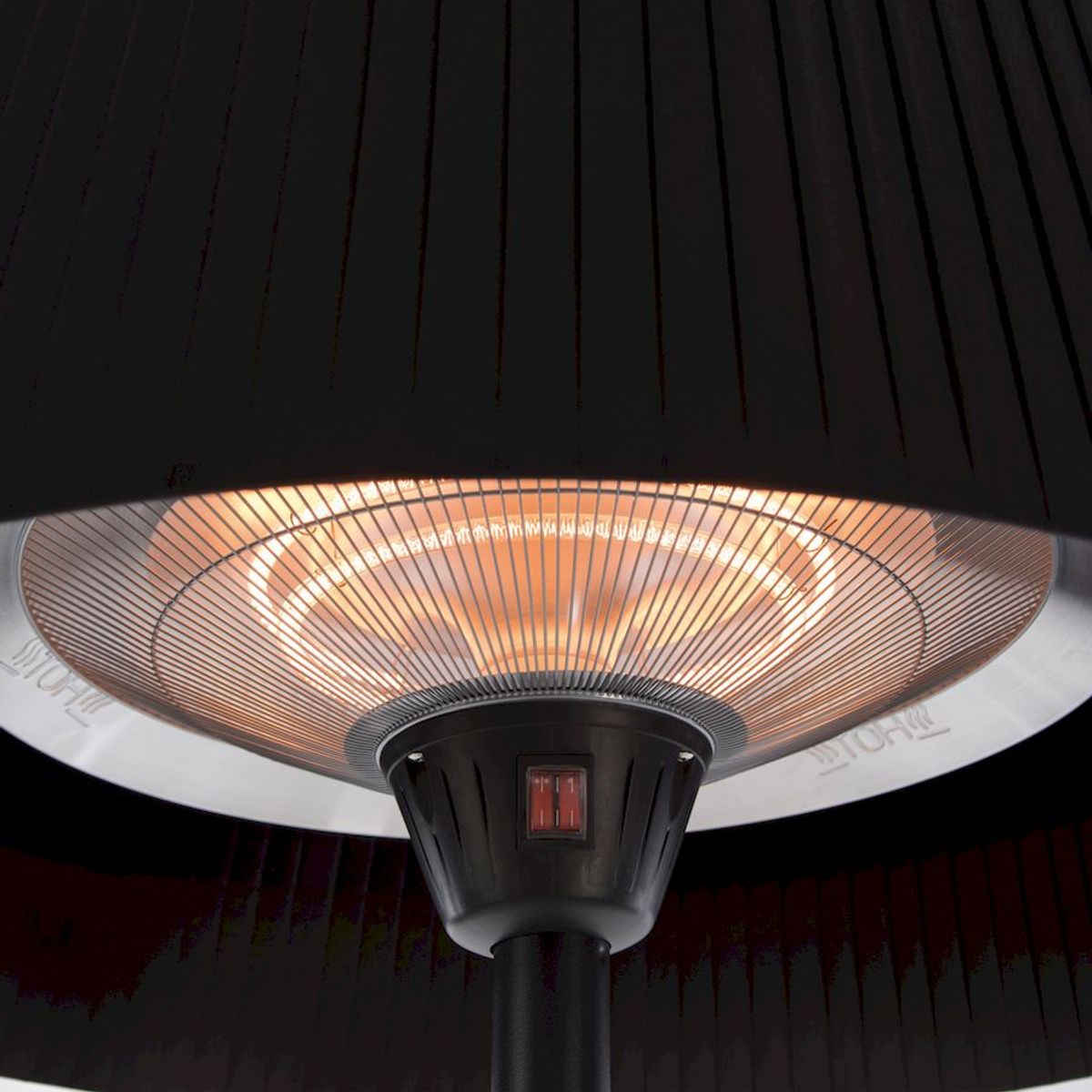 Sunred Heater Artix Standing 2100 terrasverwarmer zwart halogeen element