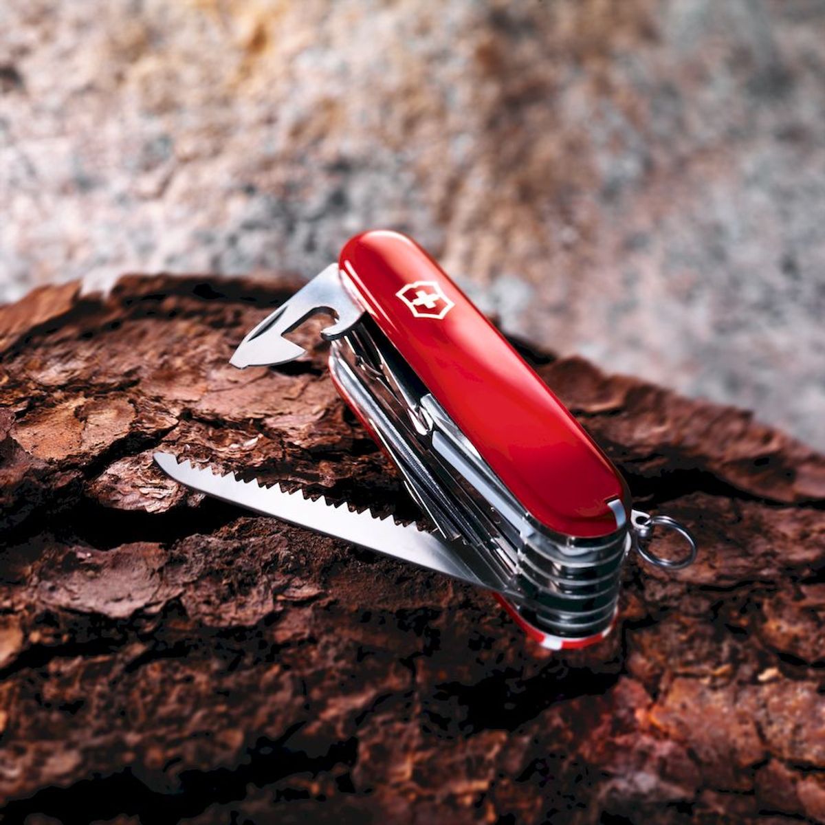 Victorinox Swiss Champ zakmes rood sfeerbeeld