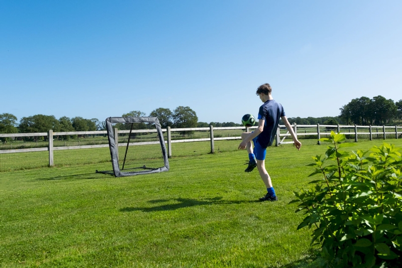 EXIT Kickback Rebounder XL - 164 x 164 cm hooghouden