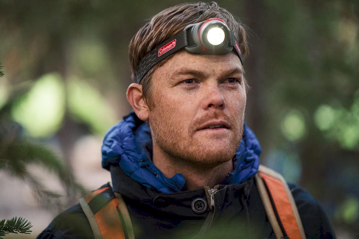 Coleman BatteryGuard 200L hoofdlamp sfeershot