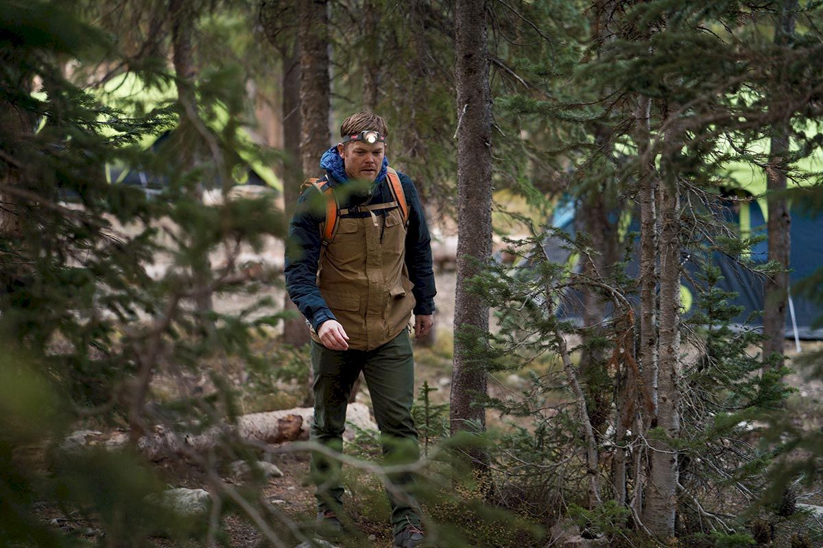 Coleman BatteryGuard 200L hoofdlamp sfeershot