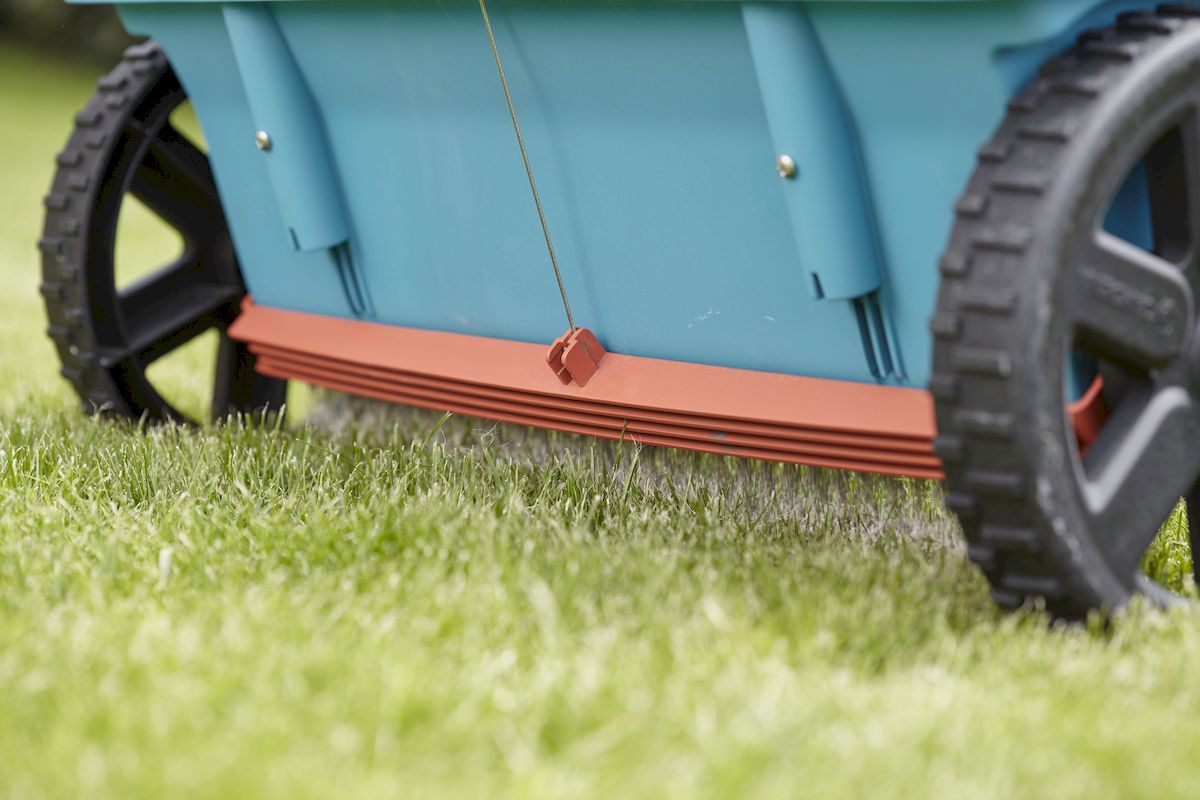 Gardena strooiwagen L - gelijkmatige verdeling dankzij speciale verspreidingssrol