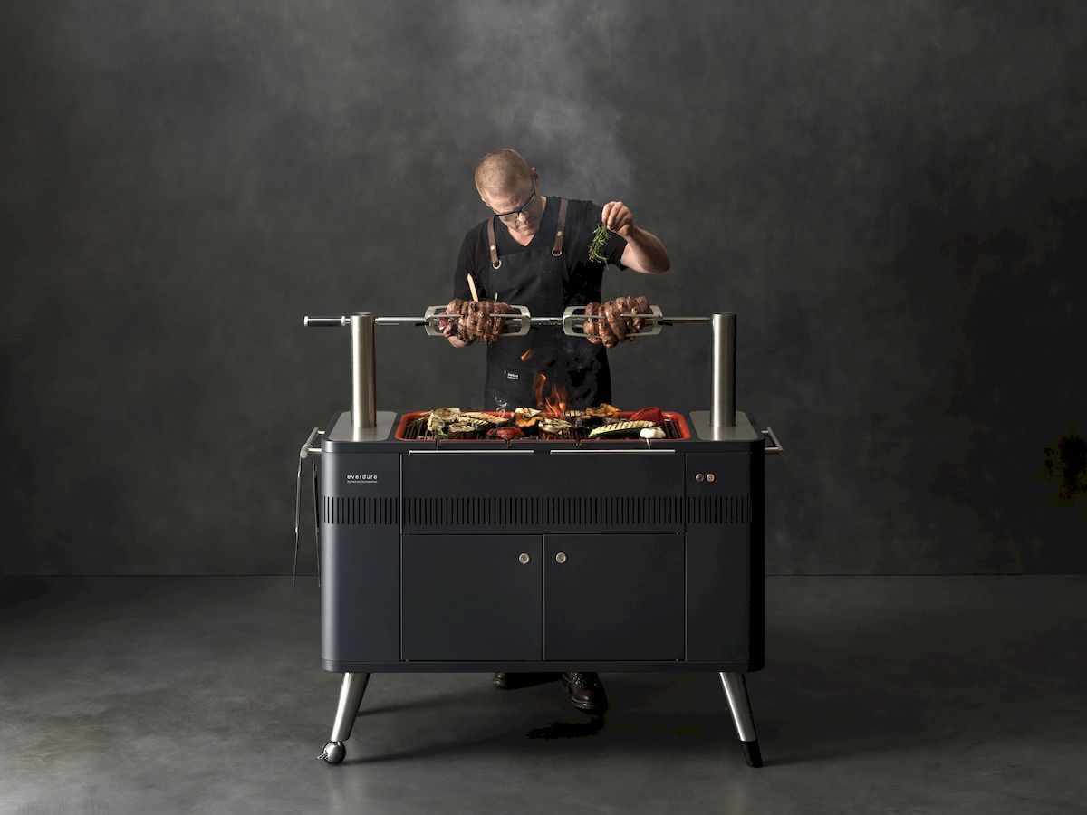 Everdure Hub houtskool barbecue - zwart - ontworpen door Britse topkok Heston Blumenthal