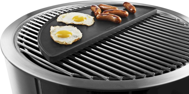 Eva Solo houtskool bakplaat ei en worsten