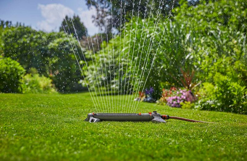 Gardena AquaZoom L zwenksproeier sproeibereik 350 m2