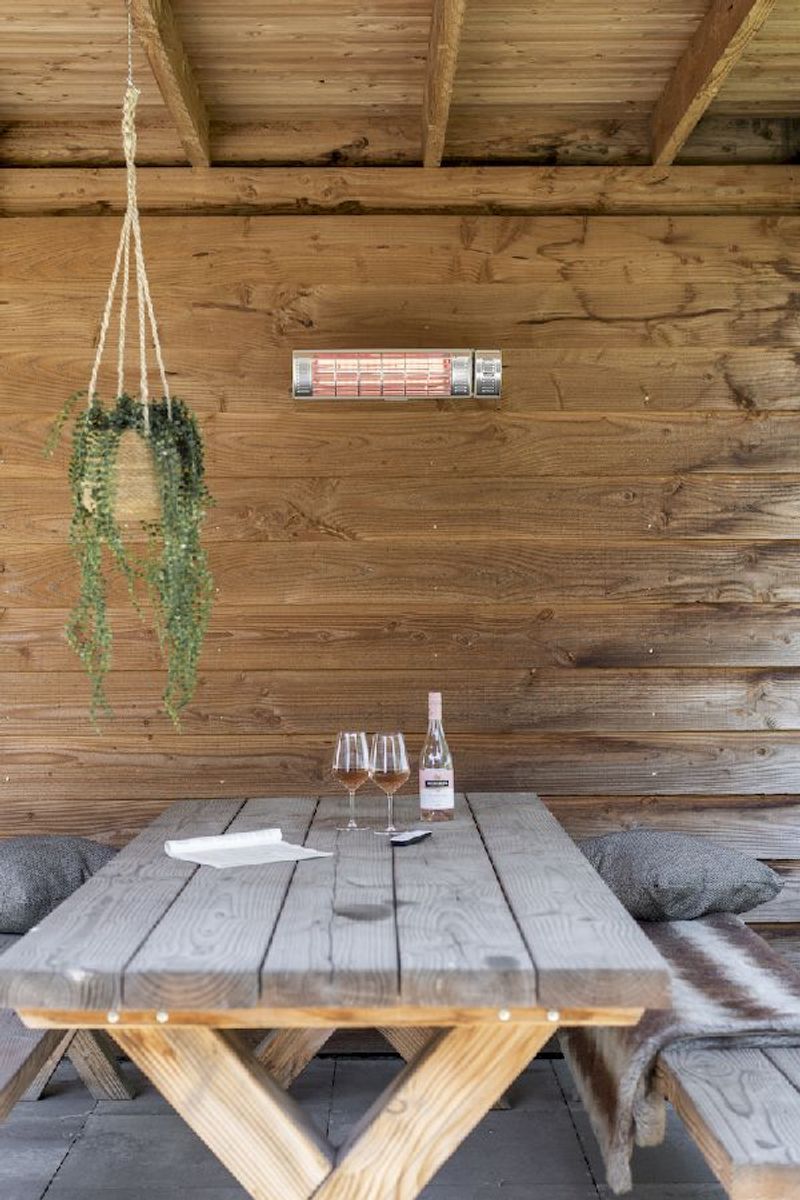 Eurom Golden 2000 Ultra RCD terrasverwarmer, sfeerfoto 1