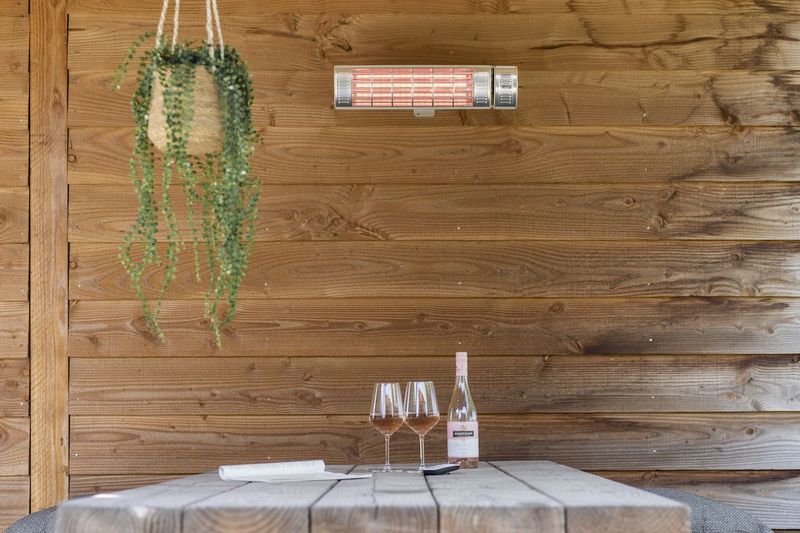 Eurom Golden 2000 Ultra RCD terrasverwarmer, sfeerfoto 2