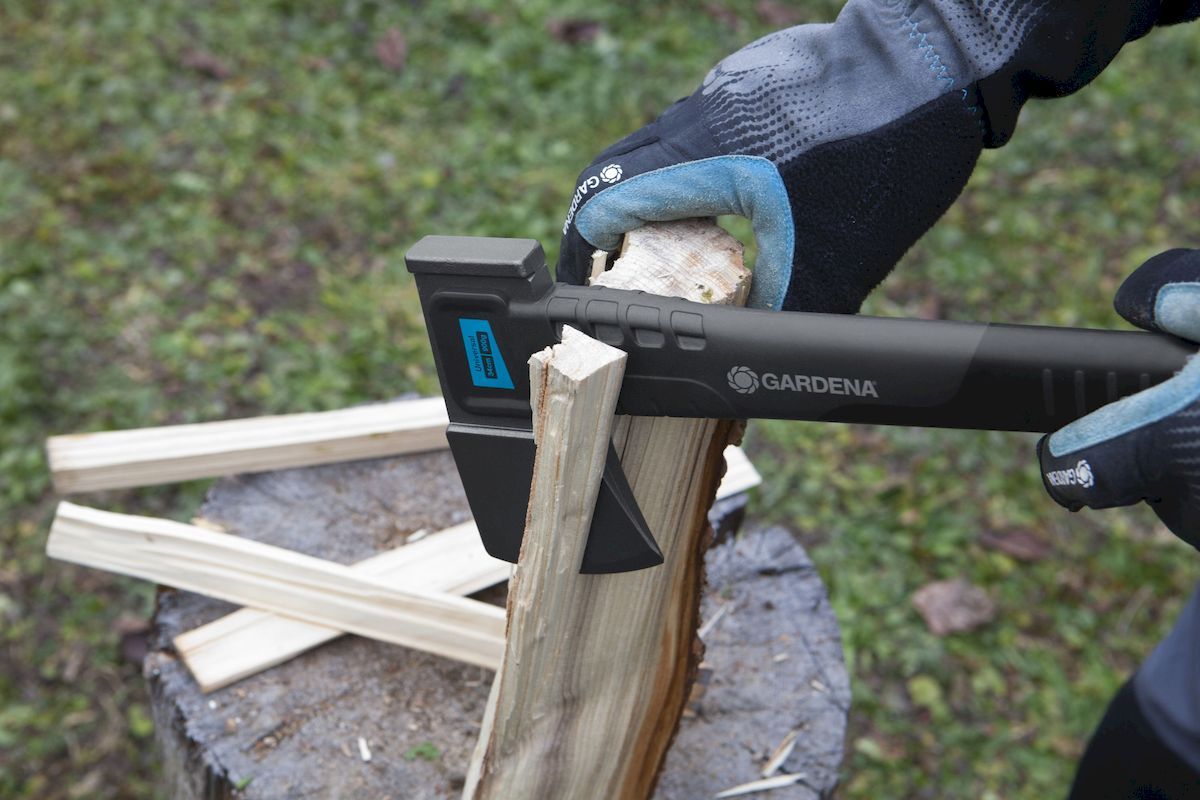 Gardena universele bijl 900B aanmaakhout