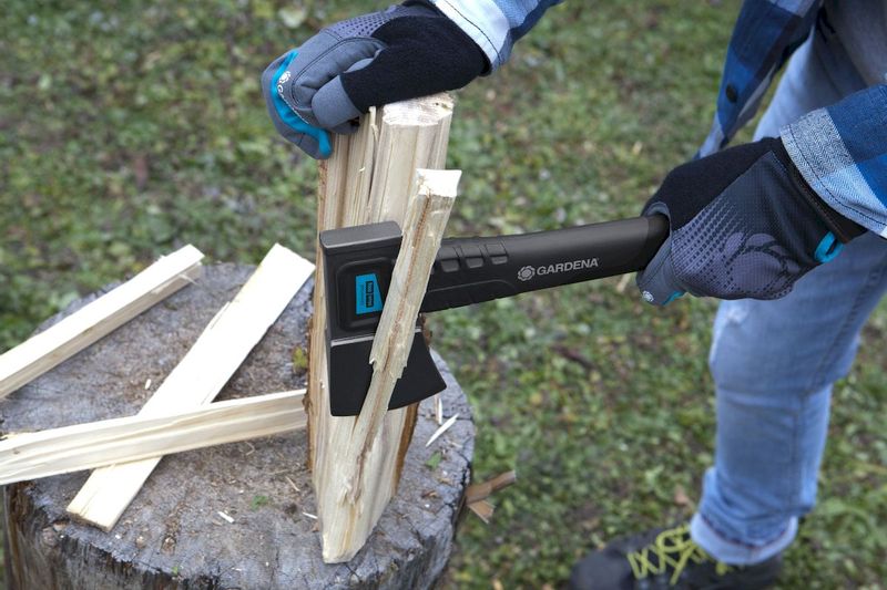 Gardena universele bijl 900B splijten