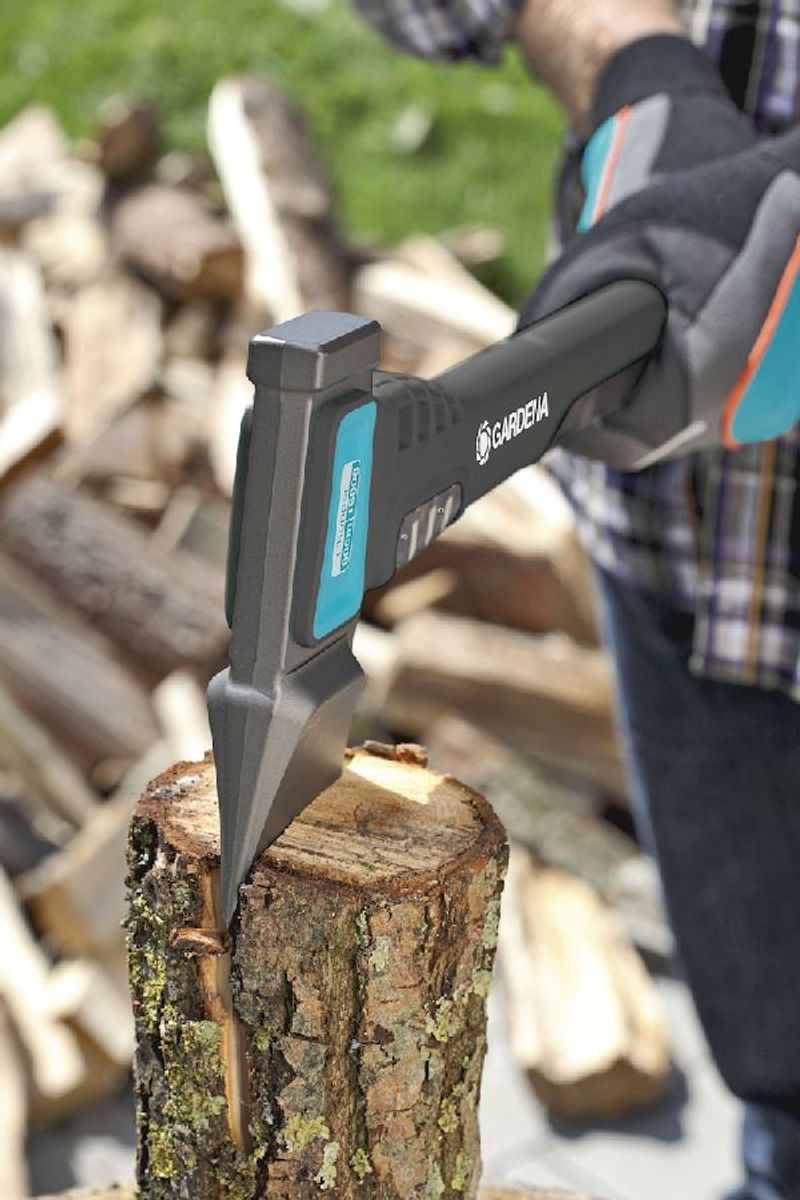 Gardena kloofbijl 1600S hakken 1