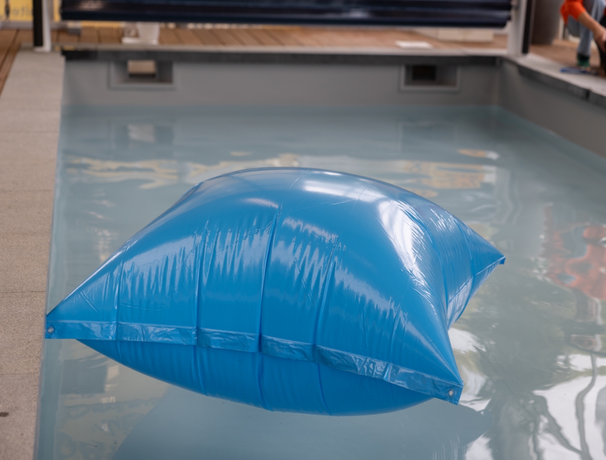 Winterkussen voor zwembad afdekking