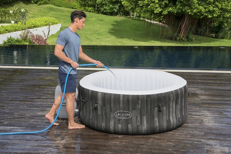 Lay-Z Spa Bahamas Airjet opblaasbare spa - 4 persoons - vullen