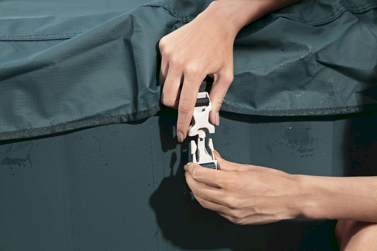 Lay-Z spa Ibiza Airjet opblaasbare spa - 6 persoons - bevestiging afdekhoes