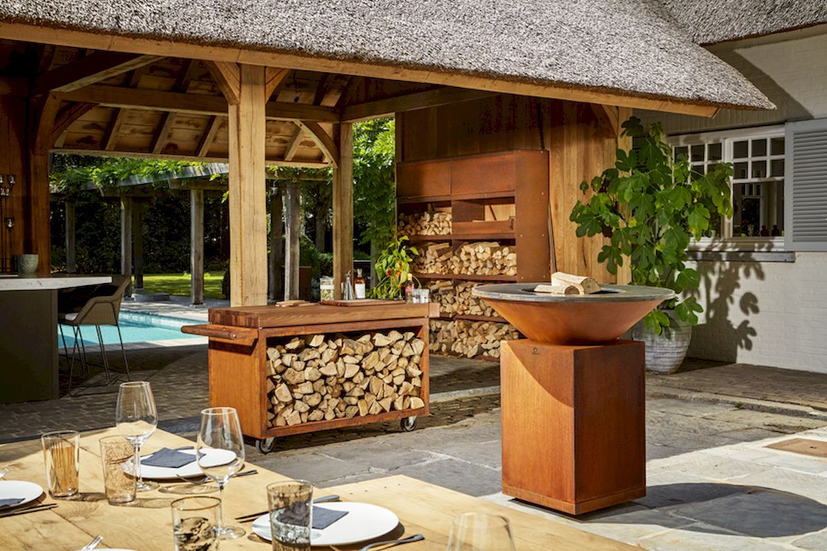 OFYR Wood Storage Corten 200 achtergrond