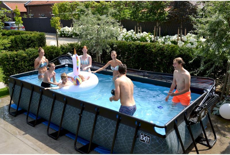 EXIT Stone zwembad - 540 x 250 x 100 cm - met zandfilterpomp en trap sfeerbeeld tuin