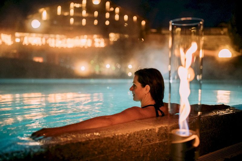 Höfats Spin 90 Tafelvuur - Zwart draaiend vuur