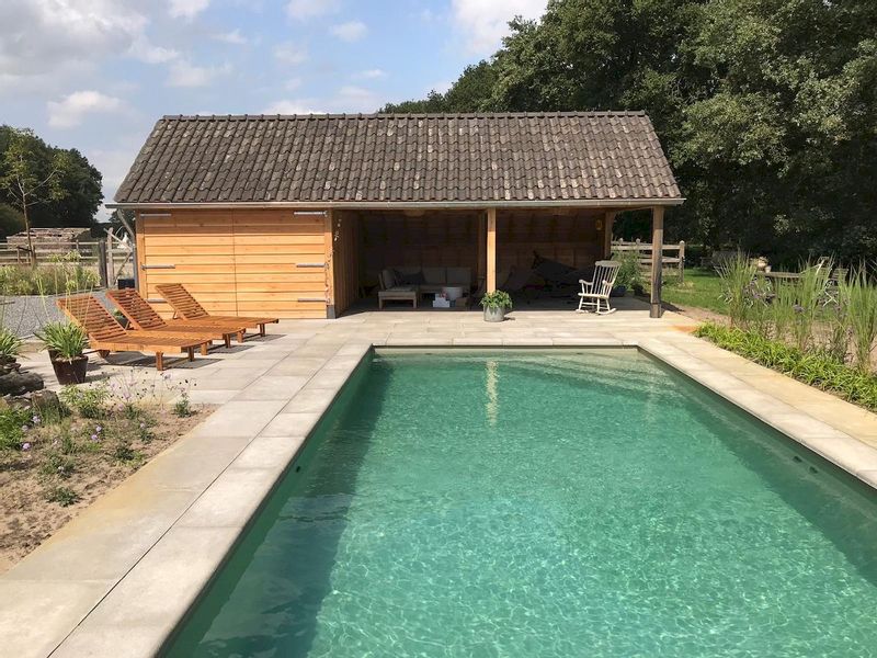 Polystyreen Solidbric blokkenset voor zwembad 6.00 x 3.00 x 1.50 m - eindresultaat sfeer