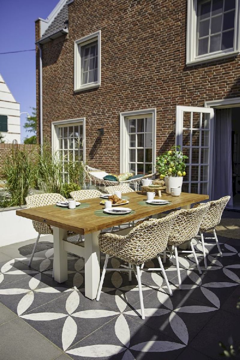 Hartman Delphine tuinstoel - wit frame - beige