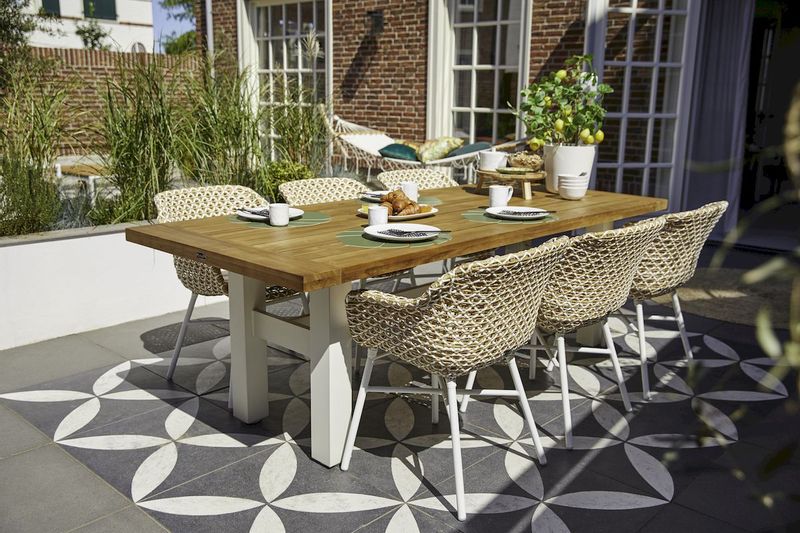 Hartman Delphine tuinstoel - wit frame - beige