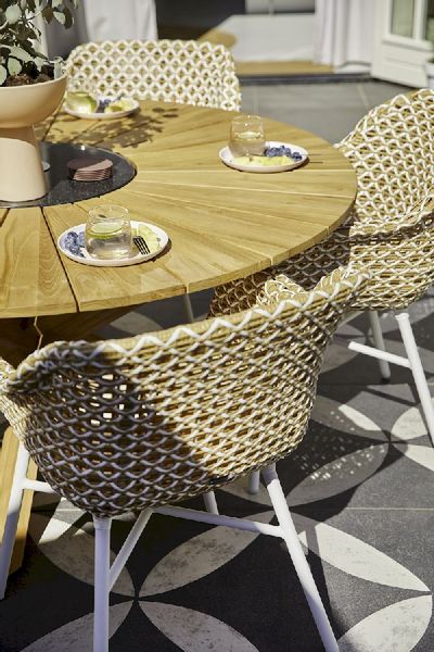 Hartman Delphine tuinstoel - wit frame - beige