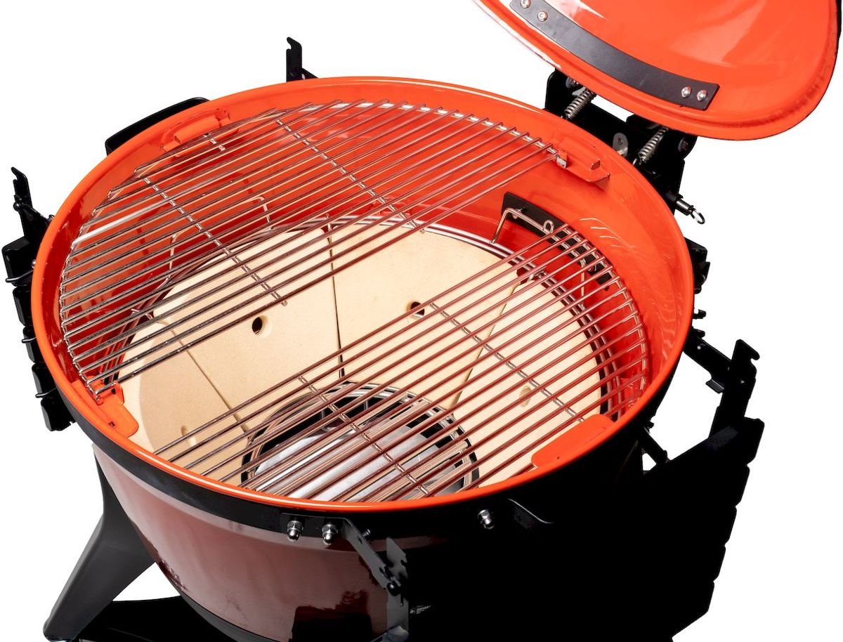 Kamado Joe - Kettle Joe Barbecue, binnenkant van de BBQ