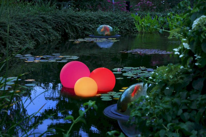 Floating Color Light XL (40cm) sfeerimpressie 