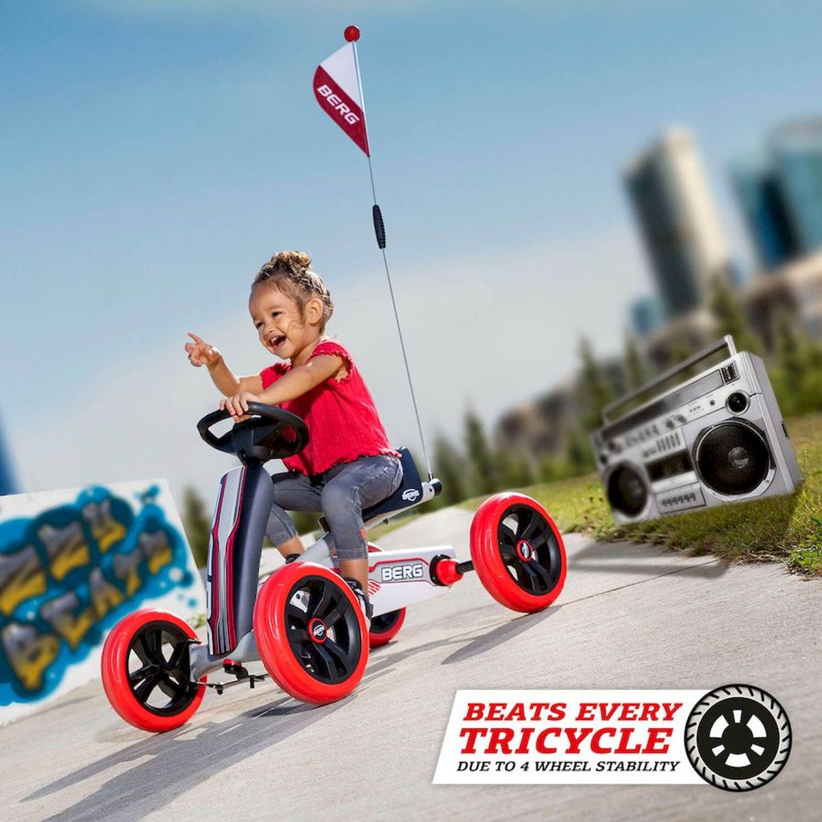 BERG Buzzy Beats skelter, meisje op de skelter