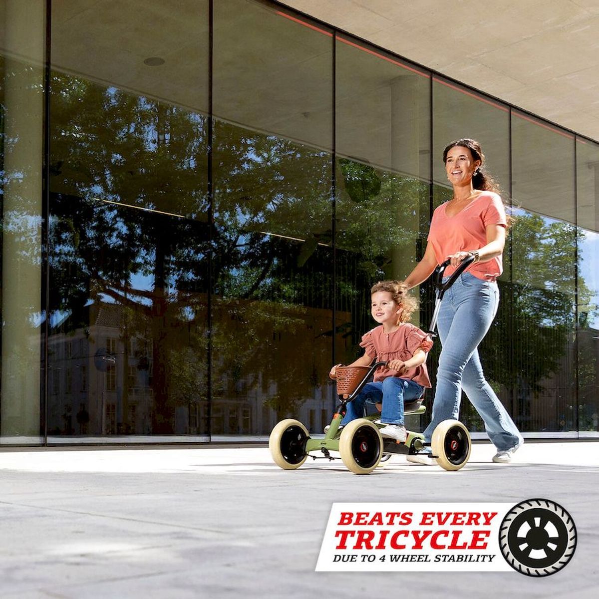 BERG Buzzy Retro 2-in-1 Green skelter, plezier samen met mama